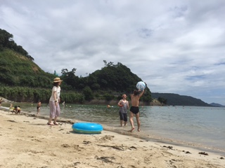 写真：海水浴